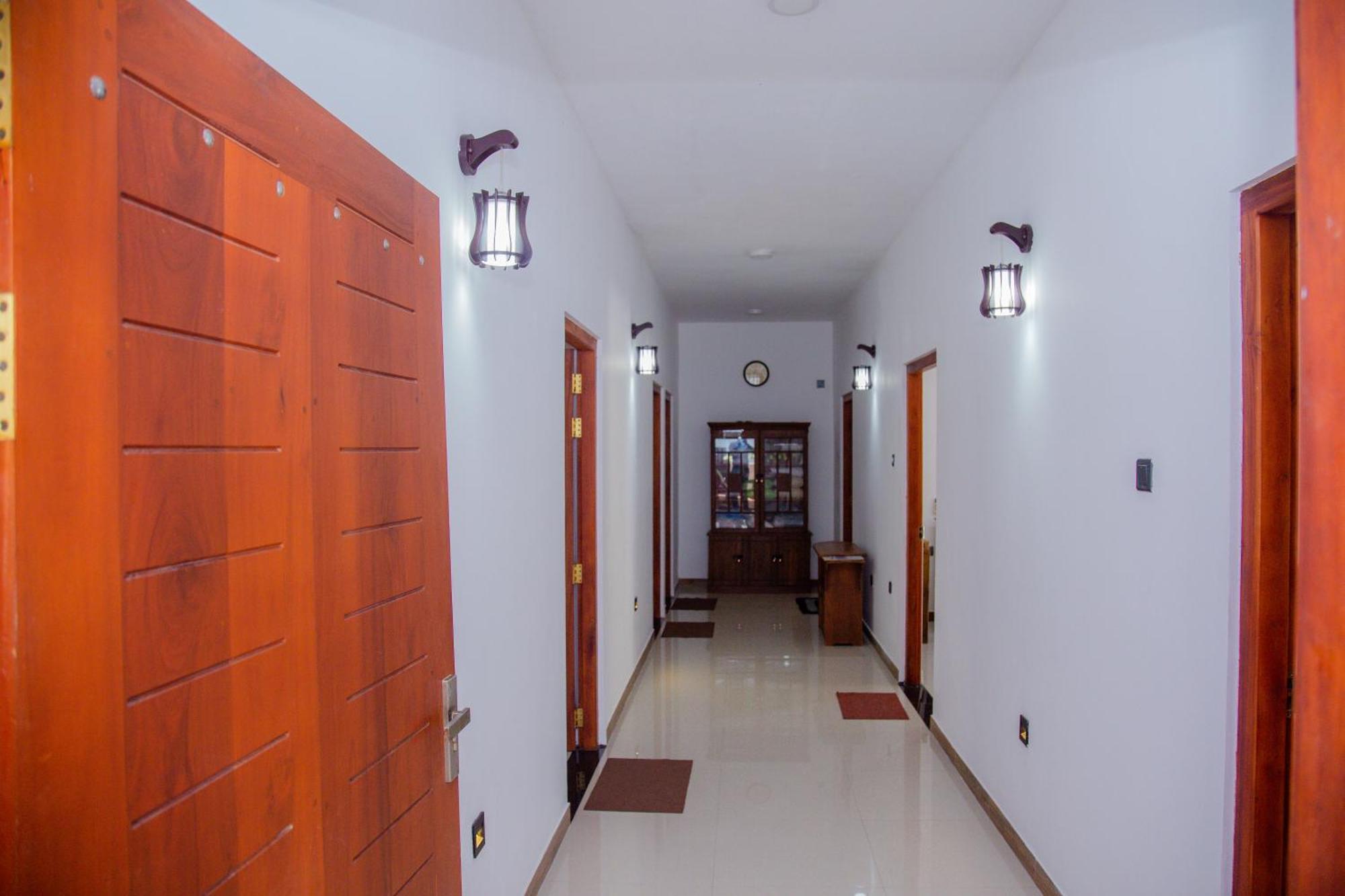 Hispaniola Inn Mirissa Ngoại thất bức ảnh