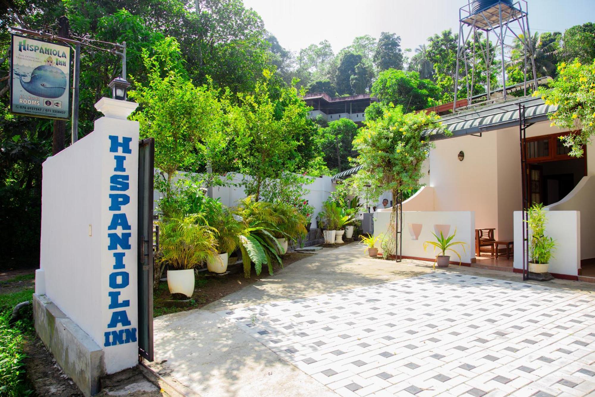 Hispaniola Inn Mirissa Ngoại thất bức ảnh