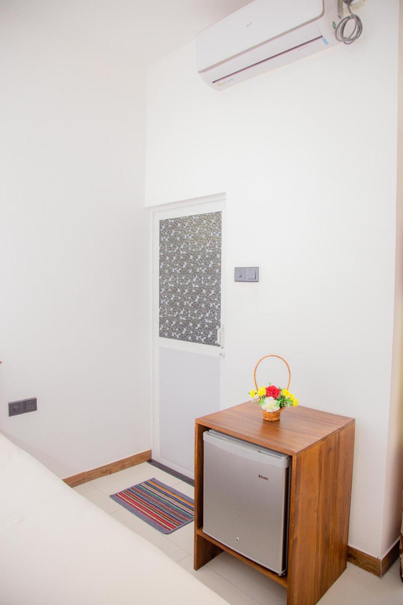 Hispaniola Inn Mirissa Ngoại thất bức ảnh
